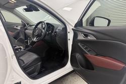 2017 Mazda CX-3 sTouring DK White