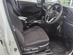 2025 Isuzu D-MAX SX MY24 4X4 Dual Range Mineral White