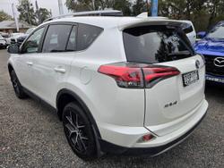 2017 Toyota RAV4 GXL