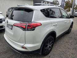 2017 Toyota RAV4 GXL