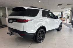 2021 Land Rover Discovery D300 SE