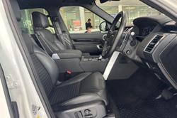 2021 Land Rover Discovery D300 SE