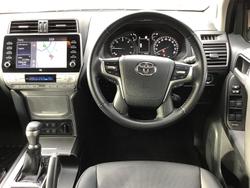 2022 Toyota Landcruiser Prado VX