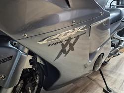 2006 Honda CBR1100XX (SUPER BLACKBIRD) Grey