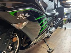 2013 Kawasaki NINJA ZX-14R SE Green