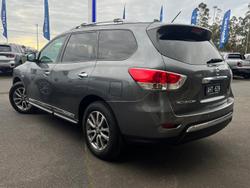 2015 Nissan Pathfinder ST-L