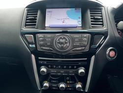 2015 Nissan Pathfinder ST-L