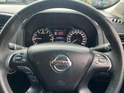 2015 Nissan Pathfinder ST-L