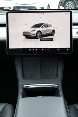 2022 Tesla Model Y Rear-Wheel Drive