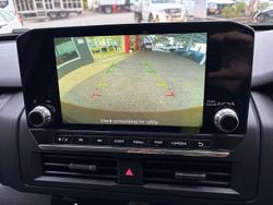 2025 Mitsubishi Triton GLX+