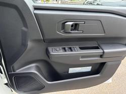 2025 Mitsubishi Triton GLX+