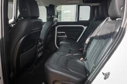 2021 Land Rover Defender 110 P400 S