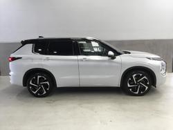 2024 Mitsubishi Outlander Exceed Tourer