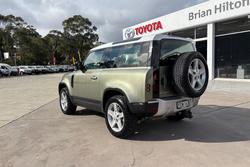 2021 Land Rover Defender 90 D300 SE