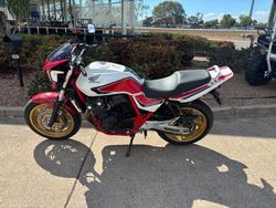 2011 Honda CB400 Red/White