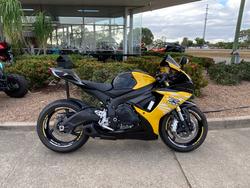 Suzuki GSX-R750