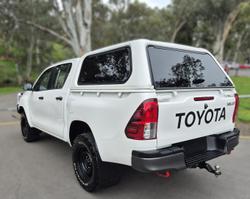 2022 Toyota Hilux SR