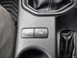 2022 Toyota Hilux SR