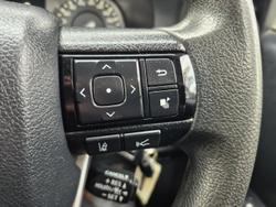 2022 Toyota Hilux SR
