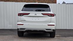 2023 Mitsubishi Outlander LS