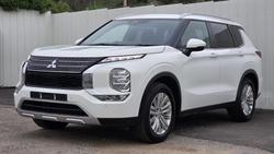 2023 Mitsubishi Outlander LS