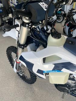 2026 HUSQVARNA FE501 NEBULA WHITE