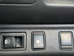 2019 Nissan Navara N-TREK D23 Series 4 4X4 Dual Range White Diamond