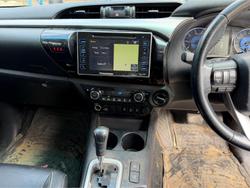 2017 Toyota Hilux SR5