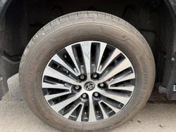 2024 Toyota Granvia VX