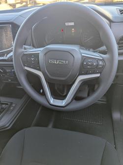 2026 Isuzu D-MAX SX MY25.5 4X4 Dual Range Mineral White