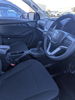 2026 Isuzu D-MAX SX MY25.5 4X4 Dual Range Mineral White
