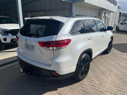 2019 Toyota Kluger Black Edition