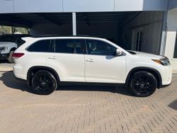 2019 Toyota Kluger Black Edition