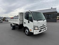 2021 Hino 300 Series 917 Tipper