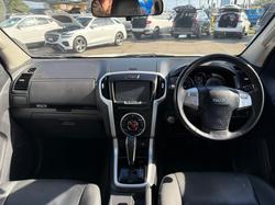 2021 Isuzu MU-X LS-T