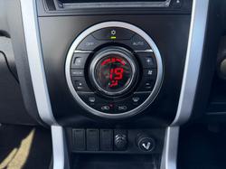 2021 Isuzu MU-X LS-T
