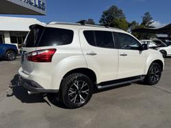 2021 Isuzu MU-X LS-T MY21 Mineral White