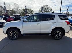 2021 Isuzu MU-X LS-T