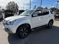2021 Isuzu MU-X LS-T