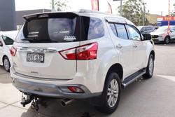 2017 Isuzu MU-X LS-T