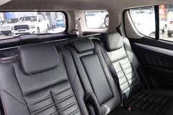 2017 Isuzu MU-X LS-T