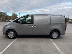 2026 Hyundai STARIA LOAD