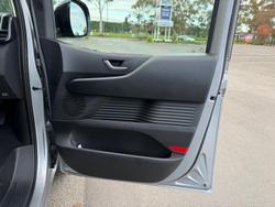 2026 Hyundai STARIA LOAD