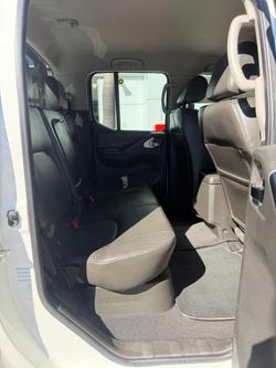 2012 Nissan Navara ST-X 550 D40 Series 5 4X4 Dual Range Arctic White