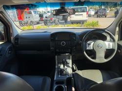2012 Nissan Navara ST-X 550 D40 Series 5 4X4 Dual Range Arctic White