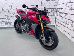 2025 Ducati Streetfighter V2 S Streetfighter Red