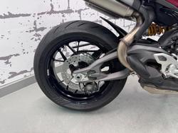 2025 Ducati Streetfighter V2 S Streetfighter Red