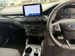2020 Ford Focus ST-Line