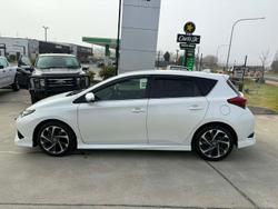 2016 Toyota Corolla ZR