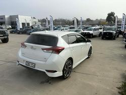 2016 Toyota Corolla ZR